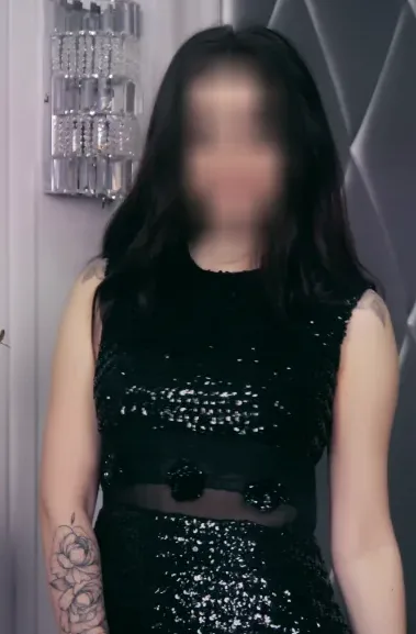 Aya, 28