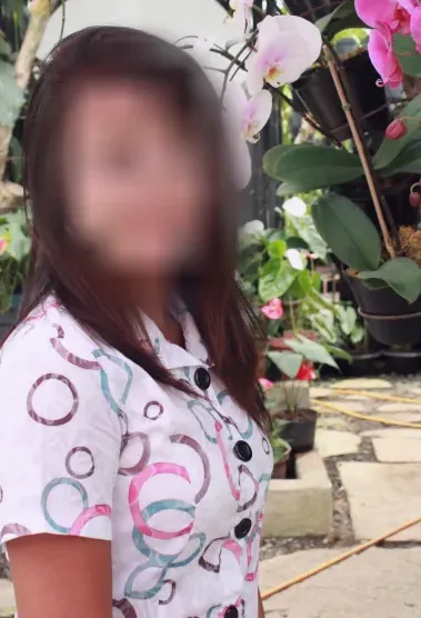 Caroline, 30