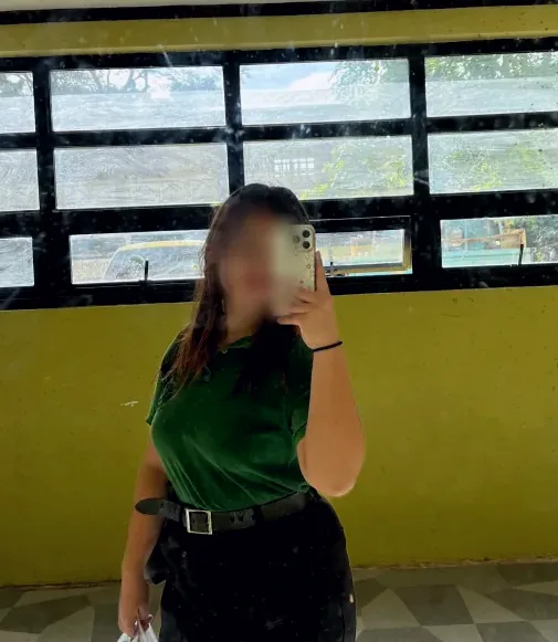 Lejla, 19